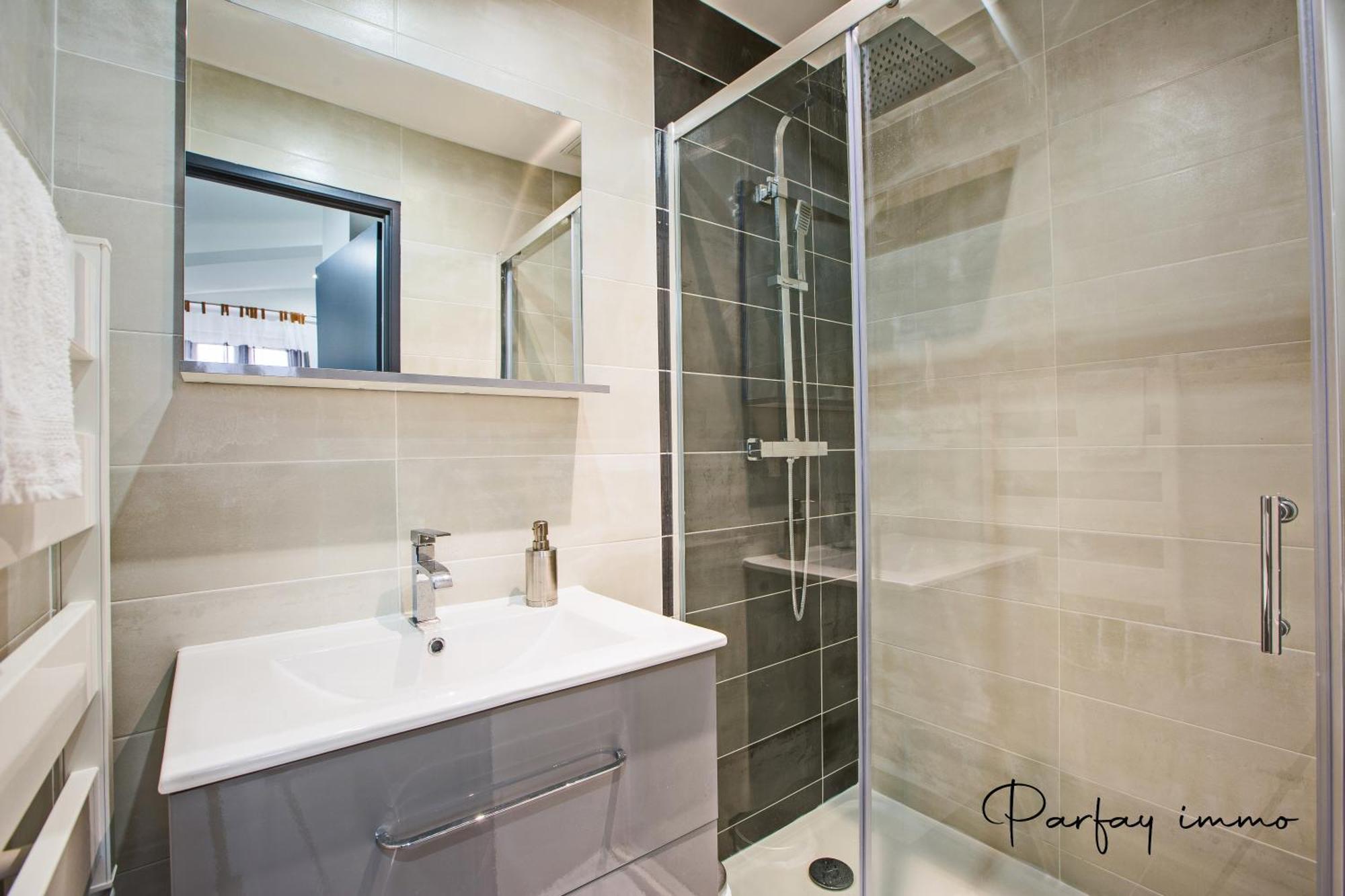 Agreable Et Moderne 2 Pieces ~ Confort Et Design Clermont-Ferrand Exteriör bild